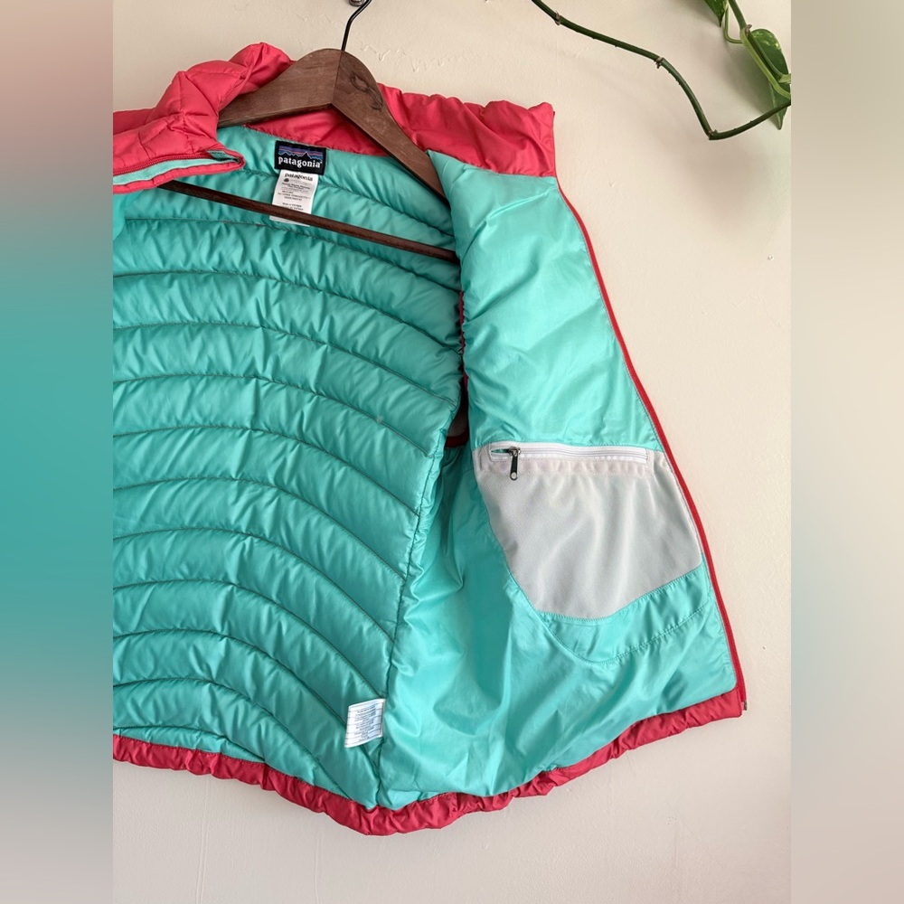 Patagonia Down Vest Womens Red Insulated Light Pack Winter Quilted Puffer Medium - Picture 3 of 14